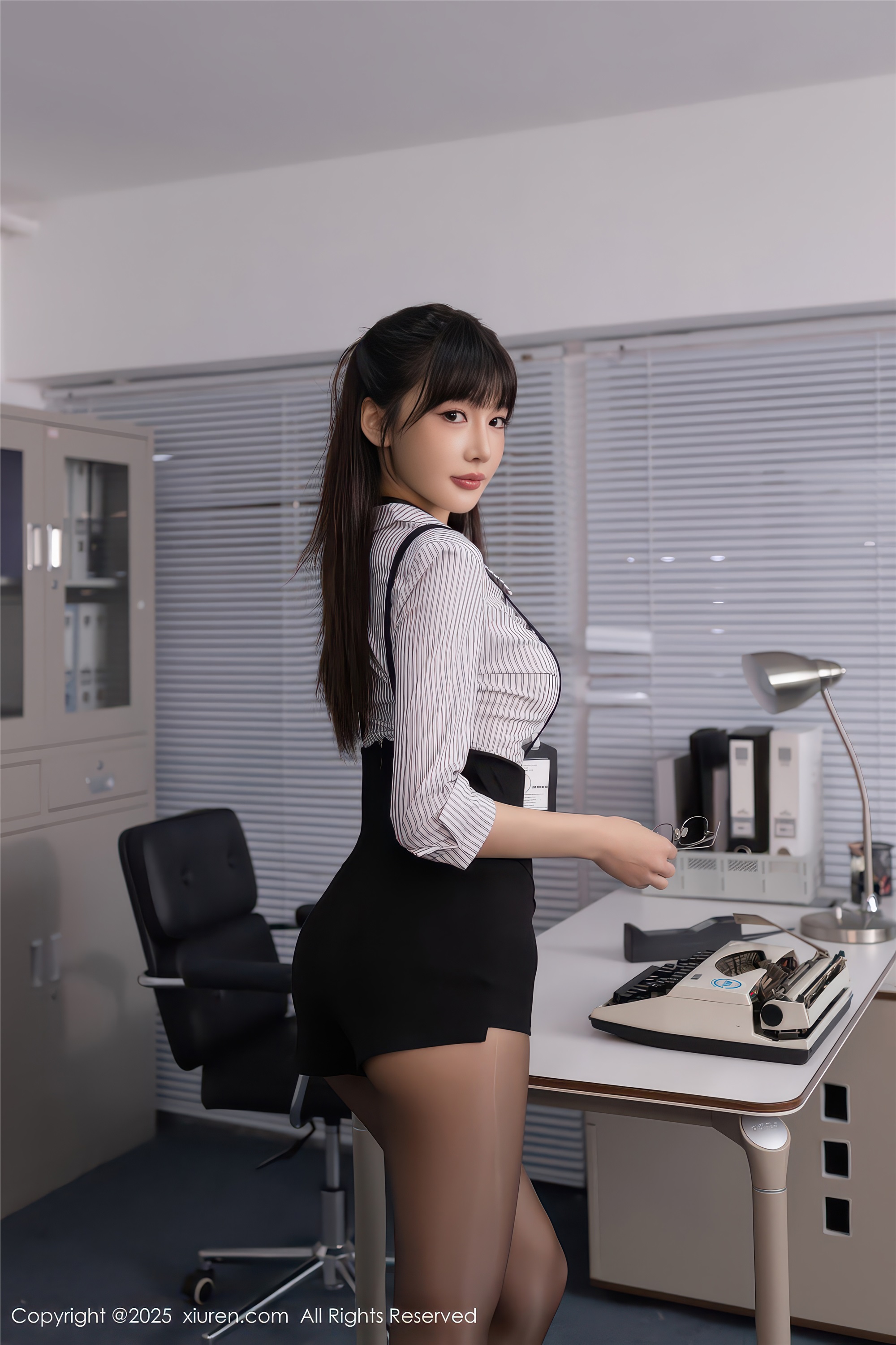 Xiuren秀人网 2025.12.04 NO.11070 陆萱萱